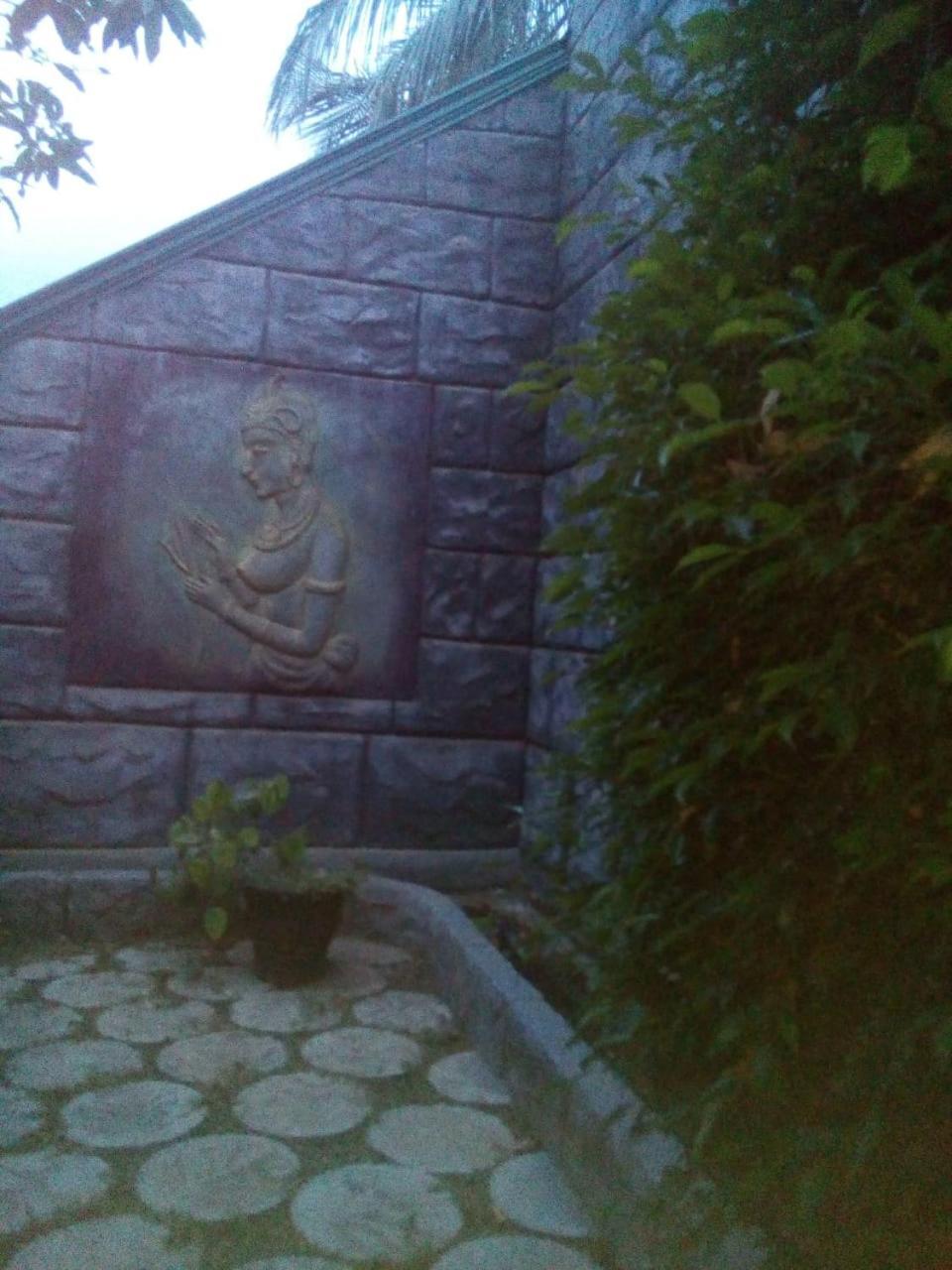 Isiwara Paura Bugged Apartment Sigiriya Exterior photo